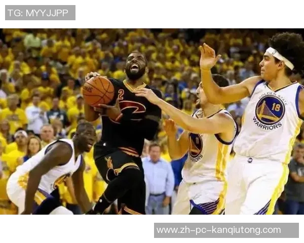 勇士与骑士2017年总决赛第五场激战回顾与精彩瞬间分析